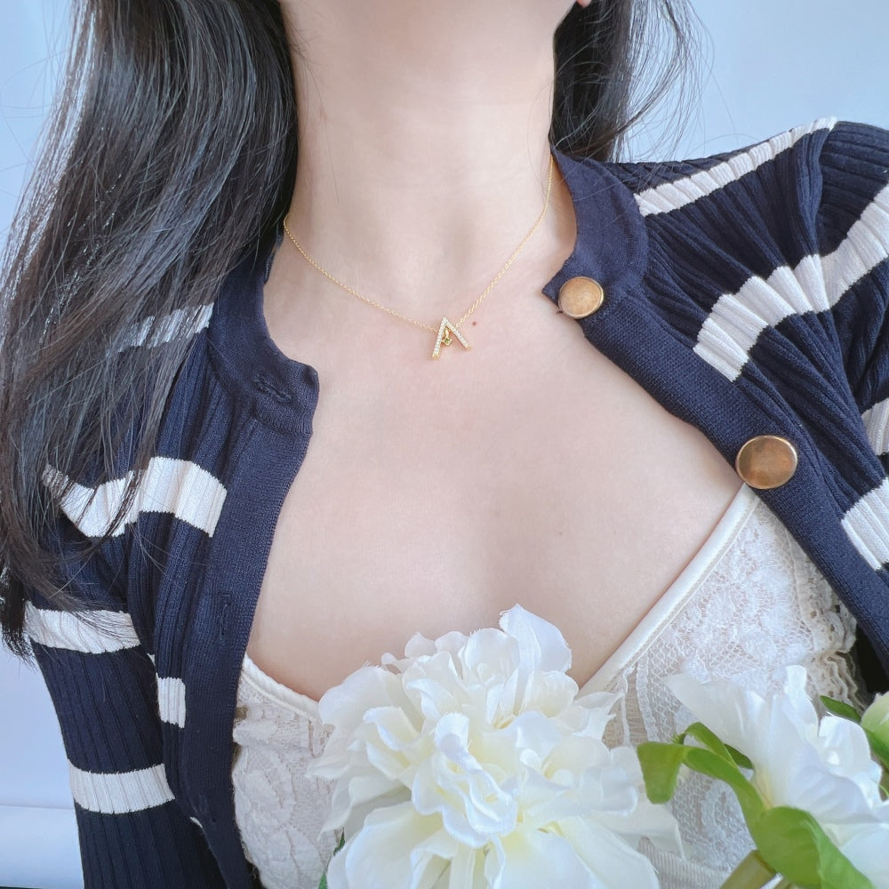 [Clover Jewelry]Sparkling "A" Shape Necklace