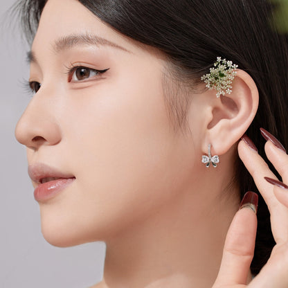 [Clover Jewelry]Exquisite Earrings With Heart-Shaped Bow Design