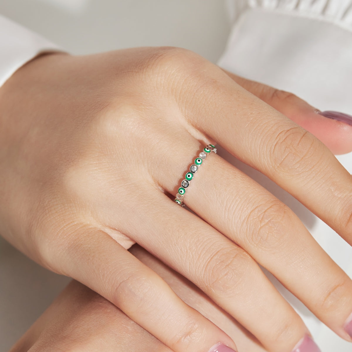 [Clover Jewelry]Sparkling Vibrant Round Shape Daily Ring