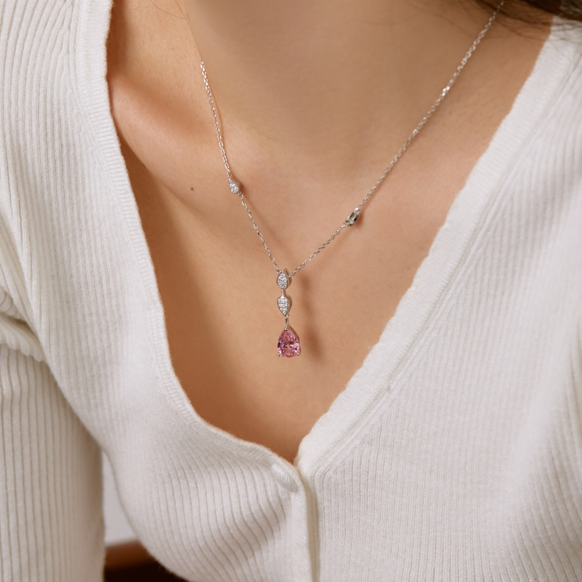 [Clover Jewelry]Dazzling Pear Cut Necklace