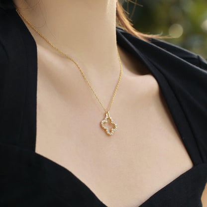 [Clover Jewelry]Four-Leaf Clover Hollow Design Exquisite Necklace