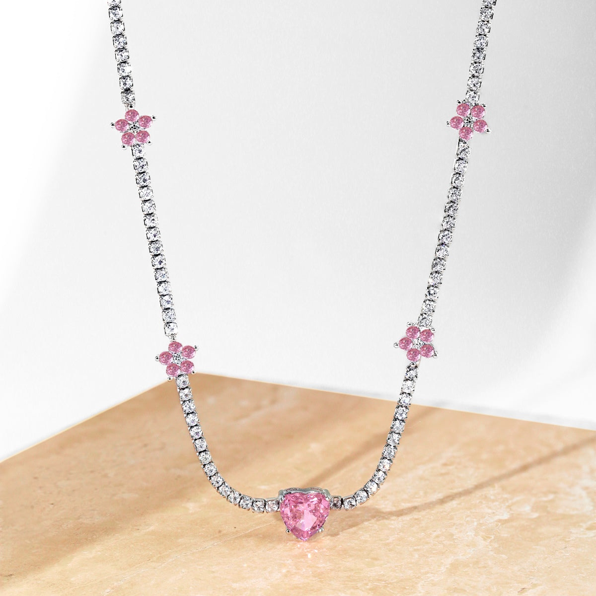 [Clover Jewelry]Dazzling Pink Heart Flower Necklace