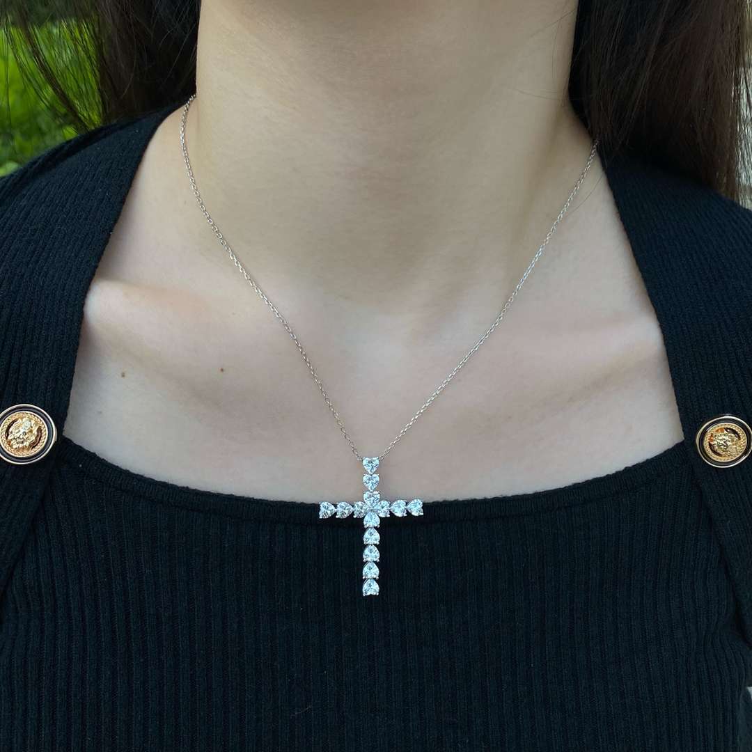 [Clover Jewelry]Radiant Cross Shape Necklace