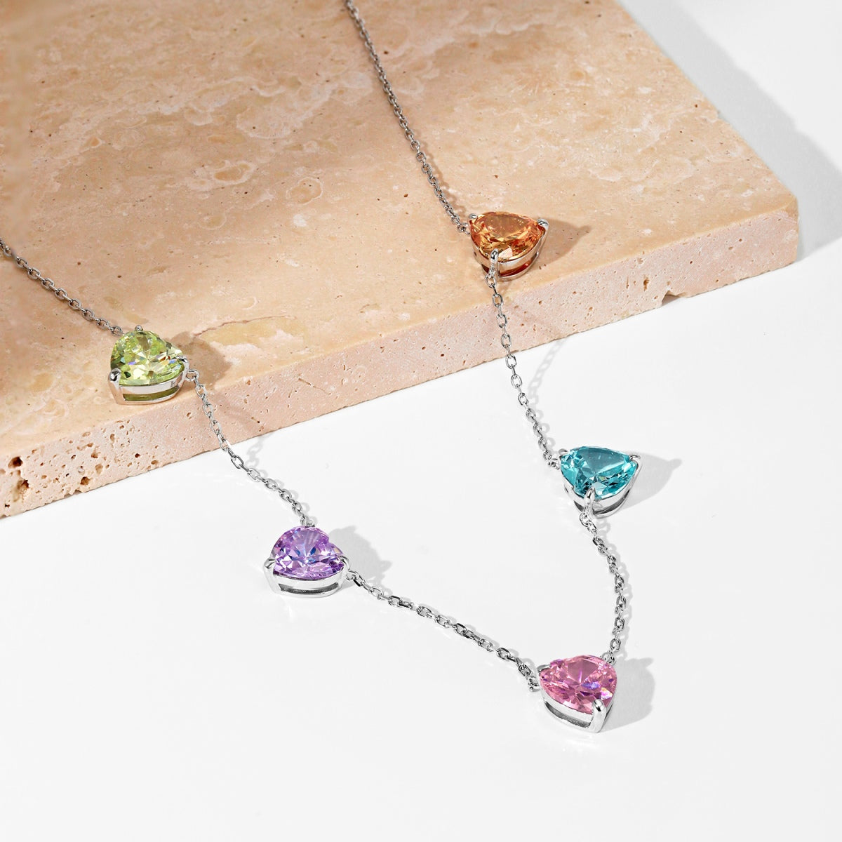 [Clover Jewelry]Sparkling Colorful Heart Cut Necklace