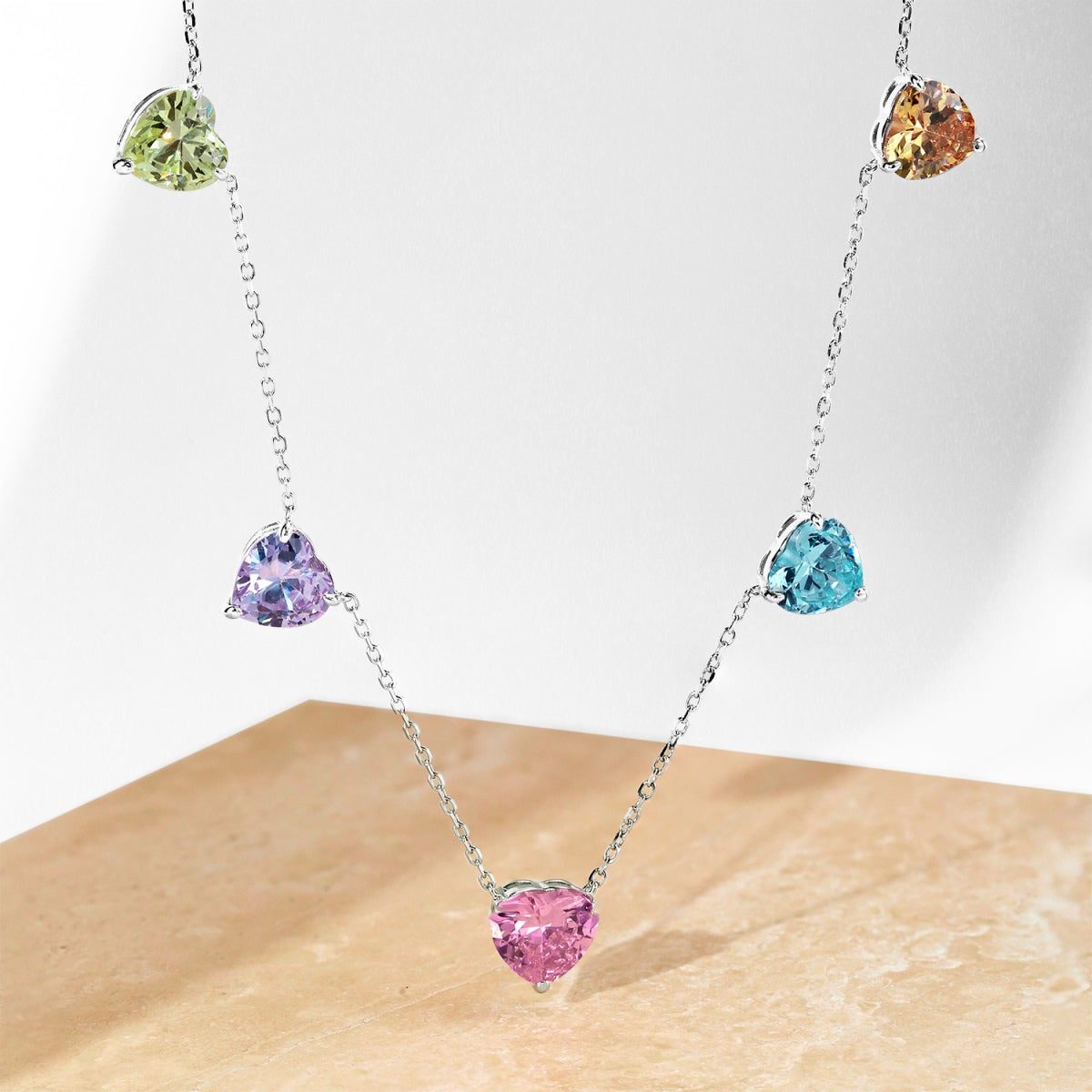 [Clover Jewelry]Sparkling Colorful Heart Cut Necklace