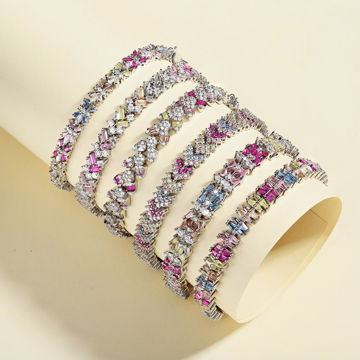 [Clover Jewelry]Dazzling Unique Multi Shape Daily Bracelet