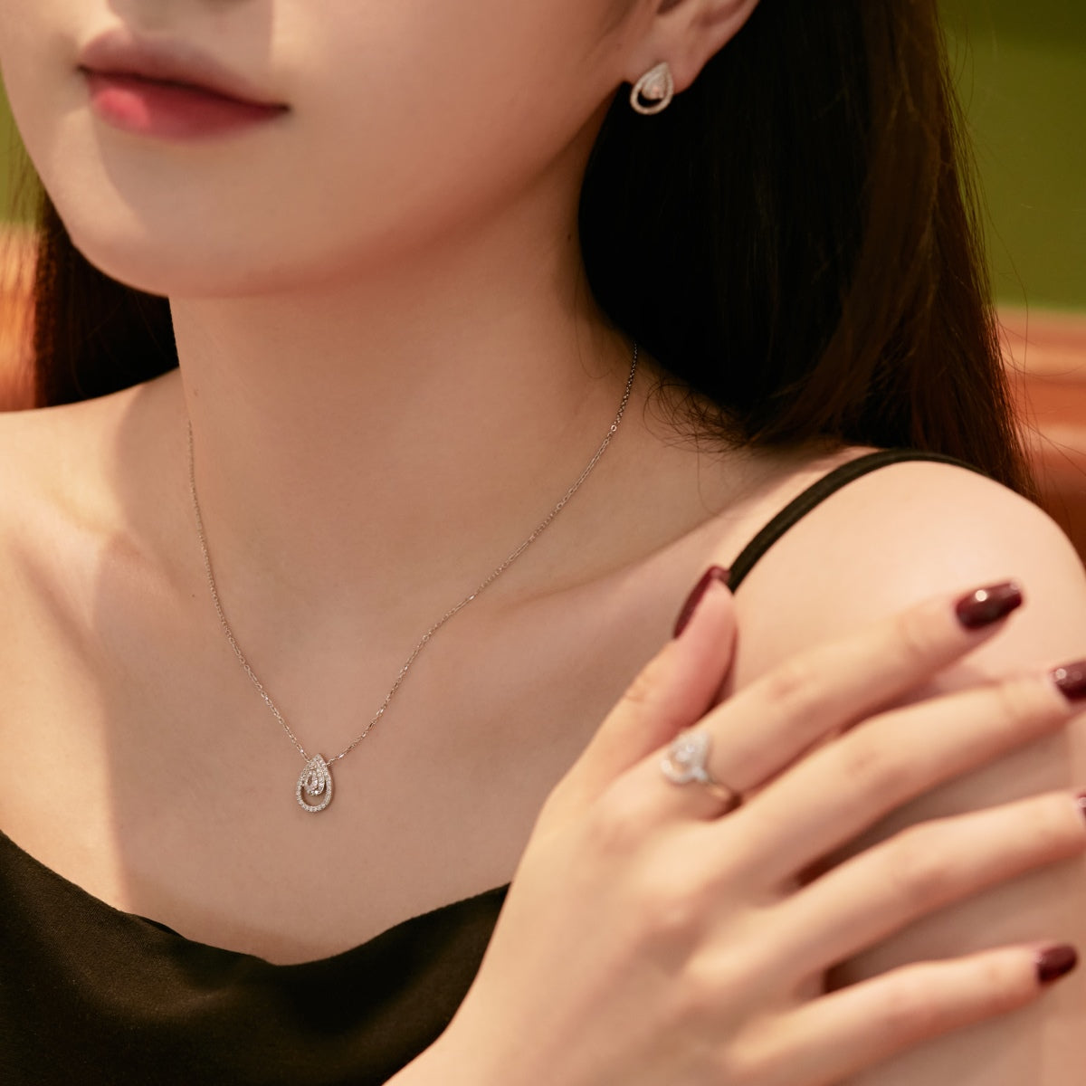 [Clover Jewelry]Sparkling Delicate Water Drop Shape Daily Earrings