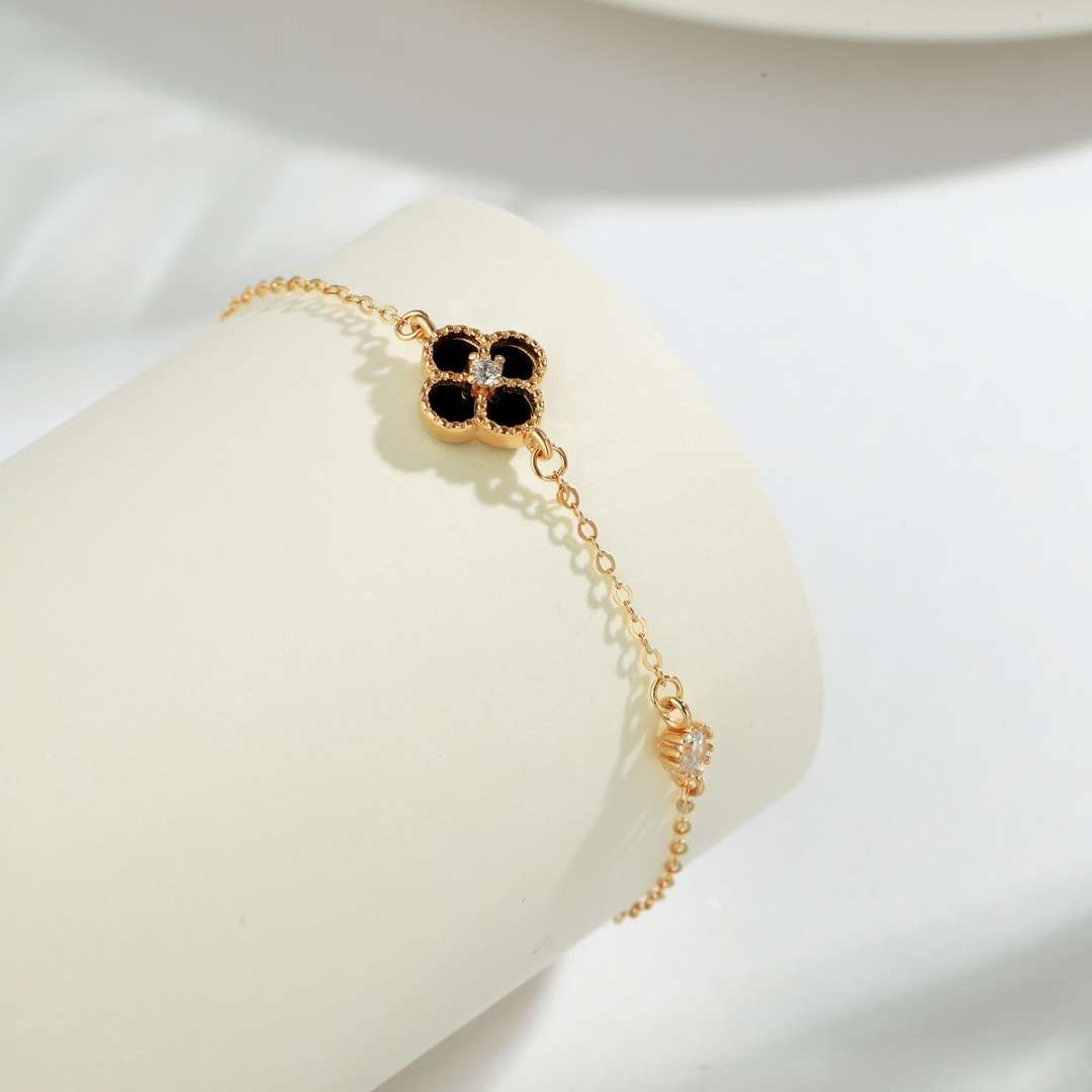 [Clover Jewelry]Delicate Four Leaf Clover Bracelet