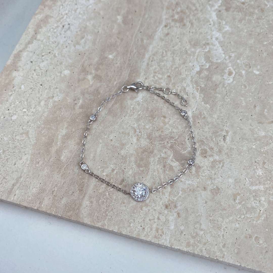 [Clover Jewelry]Dazzling Round Cut Shape Bracelet