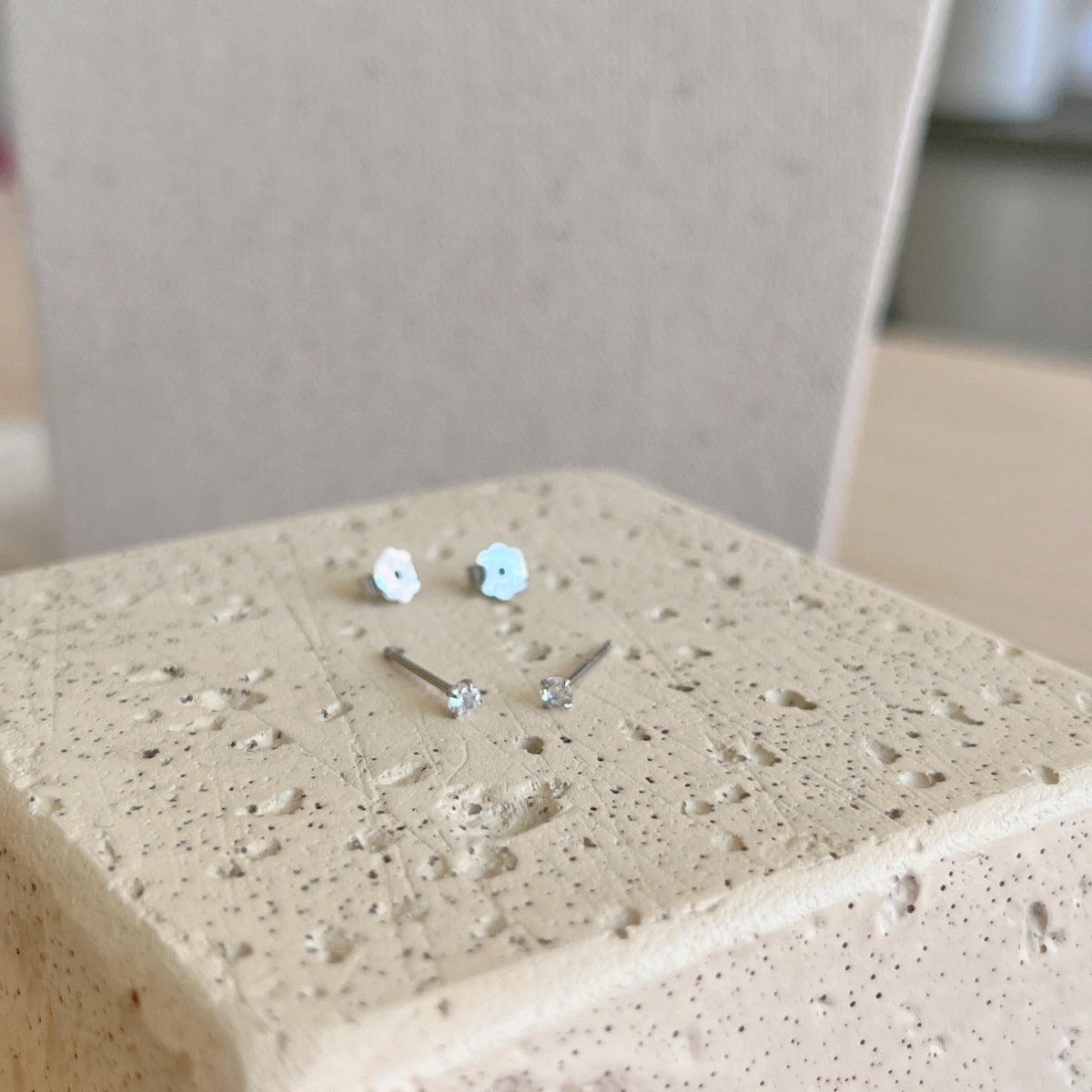 [Clover Jewelry]Delicate Solitaire Earrings