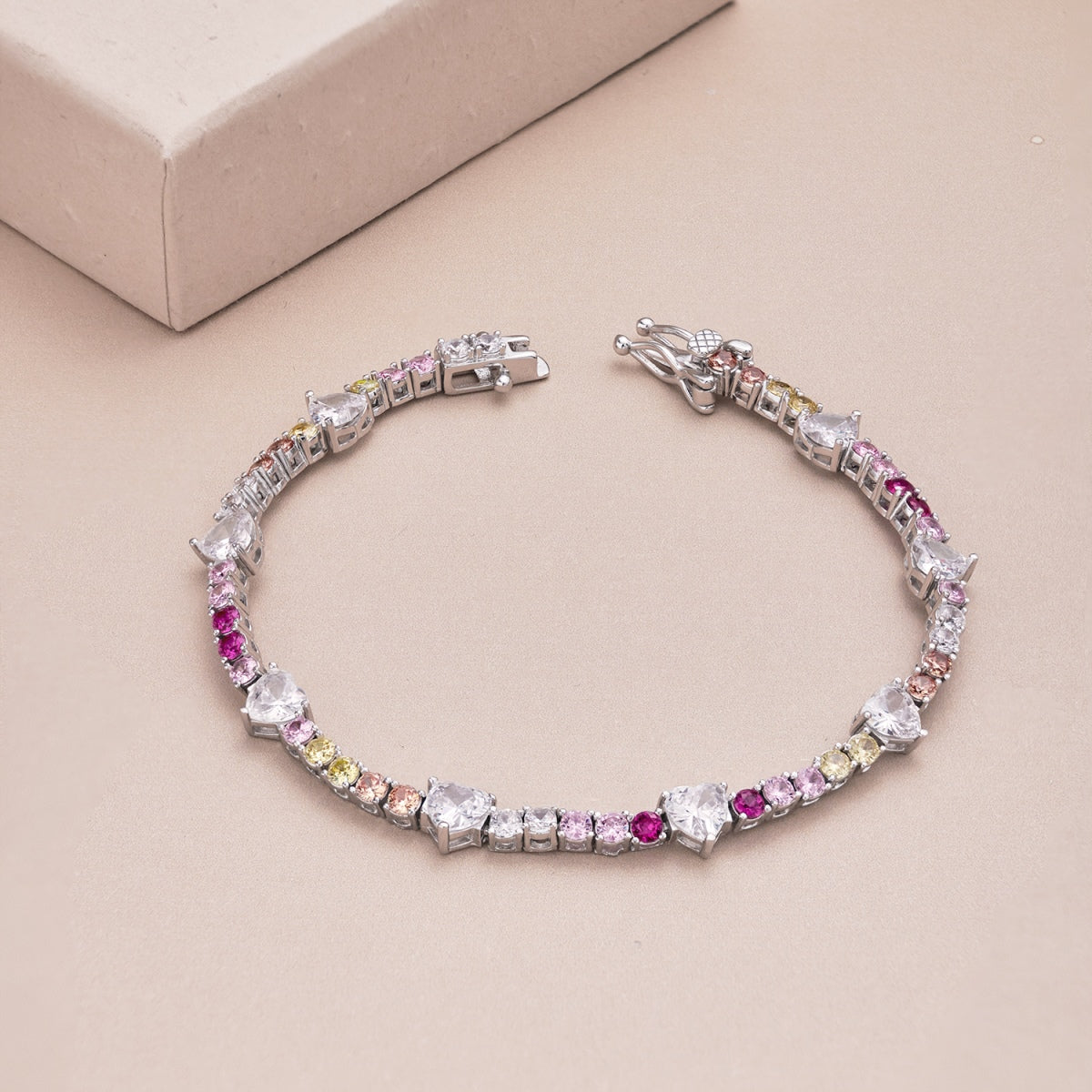 [Clover Jewelry]Romantic Heart Shape Round Cut Lover Bracelet