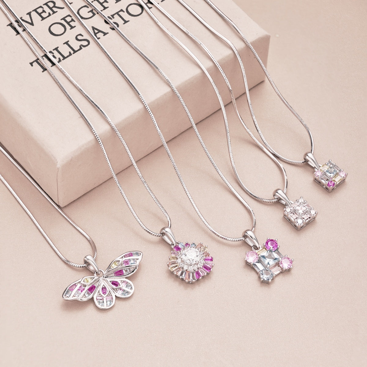 [Clover Jewelry]Gorgeous Multi Colorful Necklace