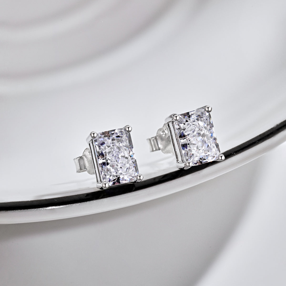 [Clover Jewelry]Radiant Luxurious Princess Cut Daily Earrings