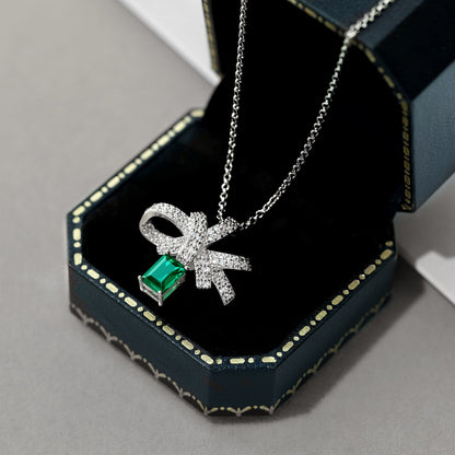 [Clover Jewelry]Luxurious Flower Shape Emerald Cut Necklace