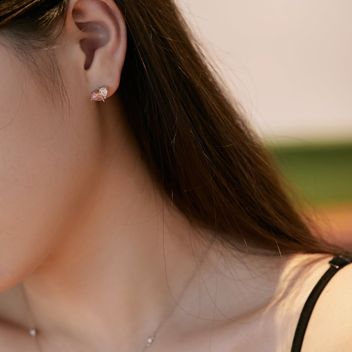 [Clover Jewelry]Dazzling Elegant Heart Cut Lover Earrings