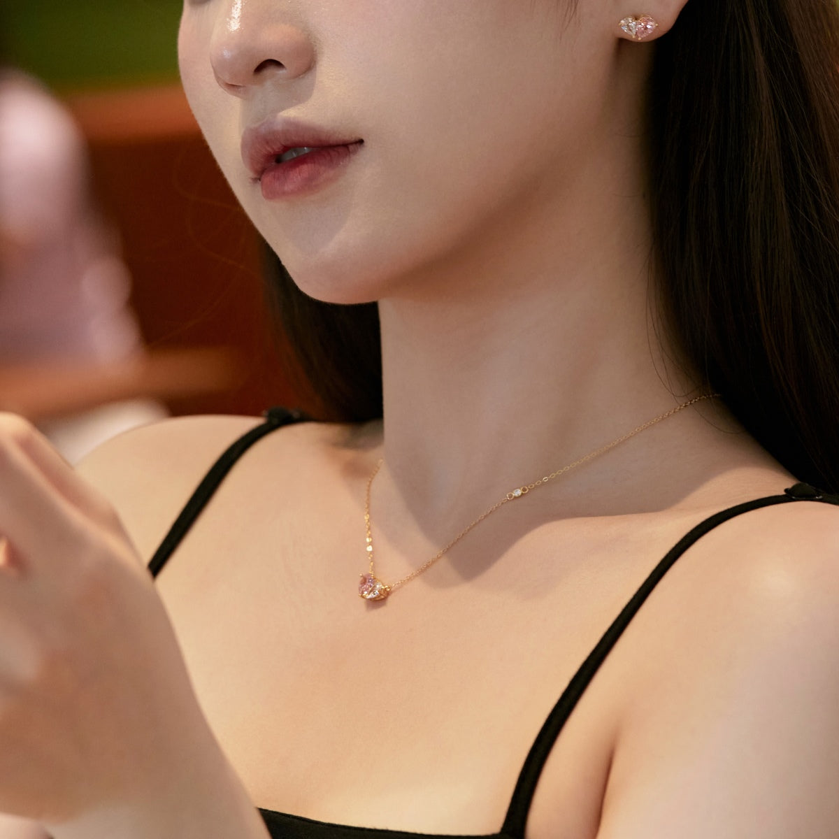 [Clover Jewelry]Dazzling Elegant Heart Cut Lover Earrings