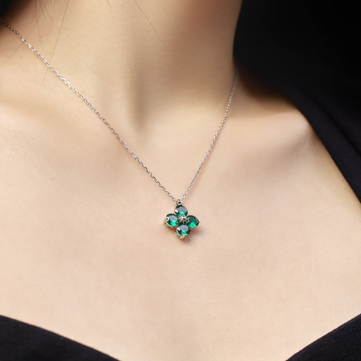 [Clover Jewelry]Four-Leaf Clover And Eight-Pointed Star Necklace