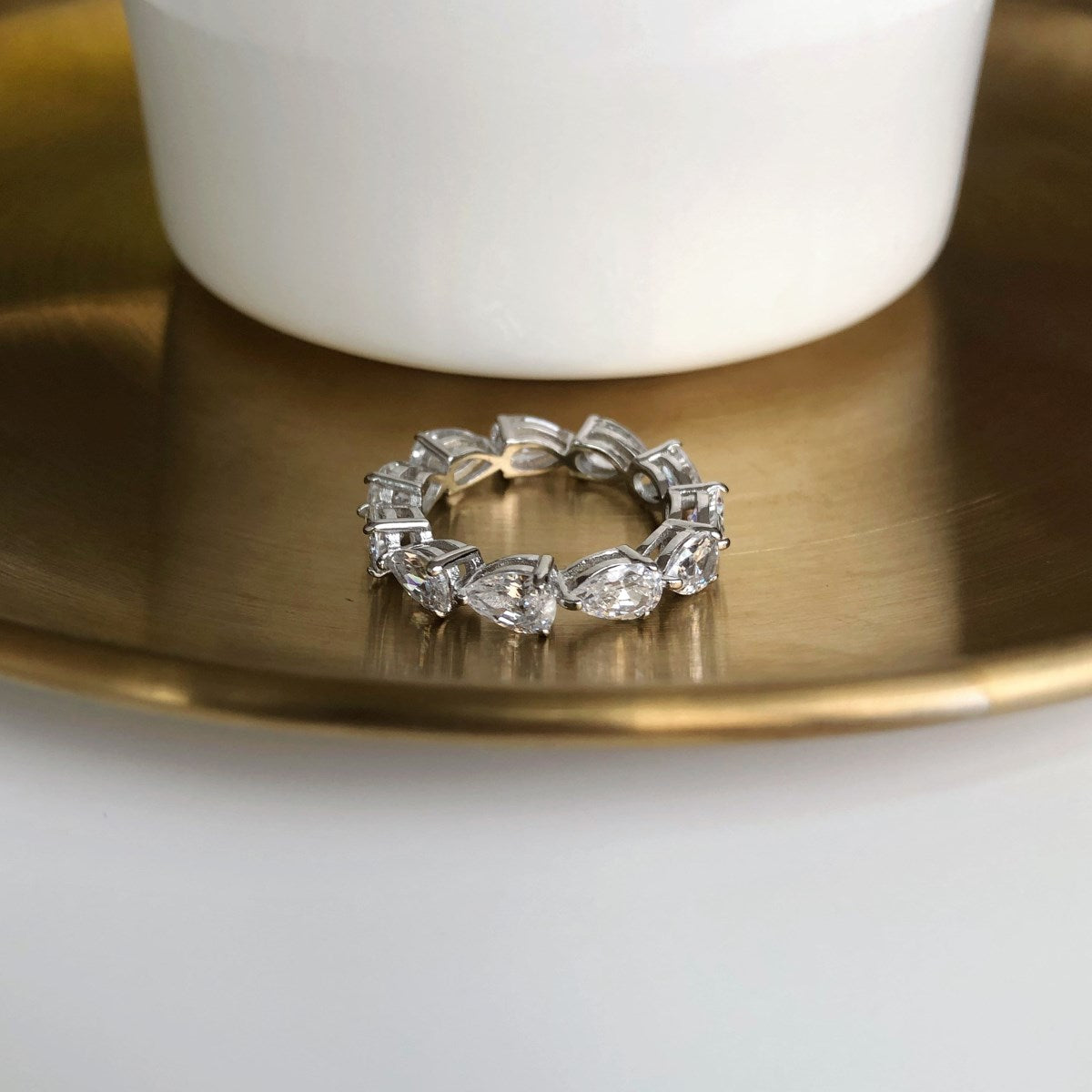 [Clover Jewelry]Exquisite Pear Cut Tennis Ring