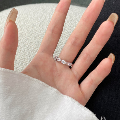 [Clover Jewelry]Exquisite Pear Cut Tennis Ring