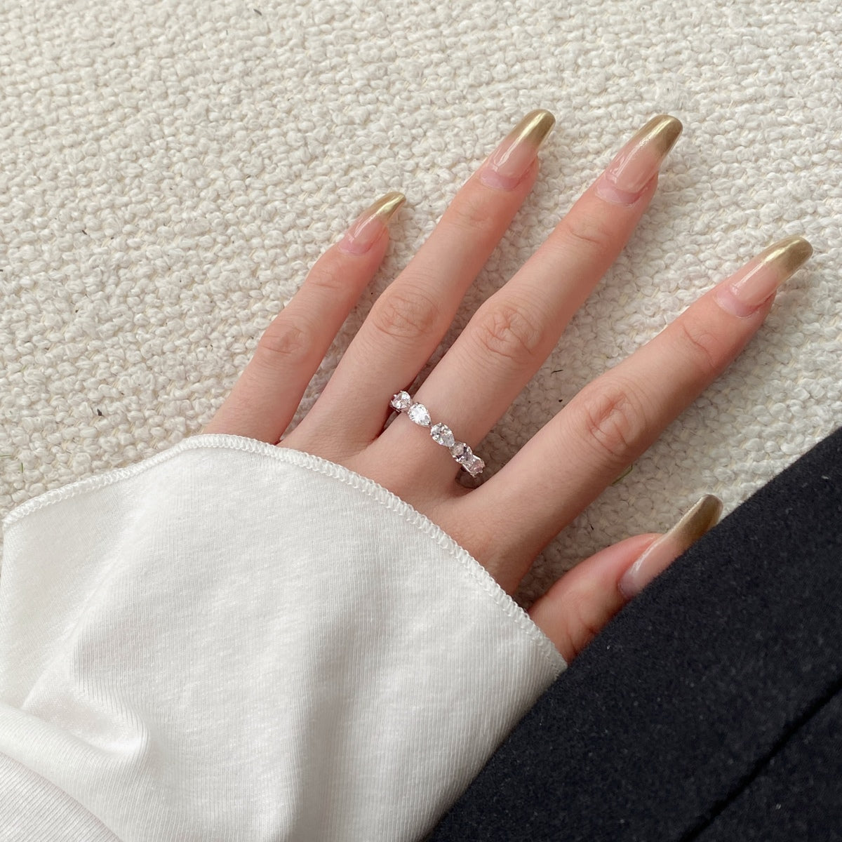 [Clover Jewelry]Exquisite Pear Cut Tennis Ring